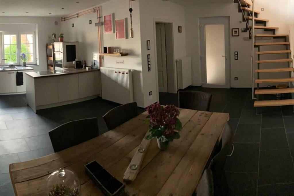 Hier Steckt Liebe Drin ! Apartment Dormagen Exterior photo